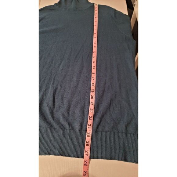 L.L. Bean Long Sleeve Sweater - Picture 7 of 7